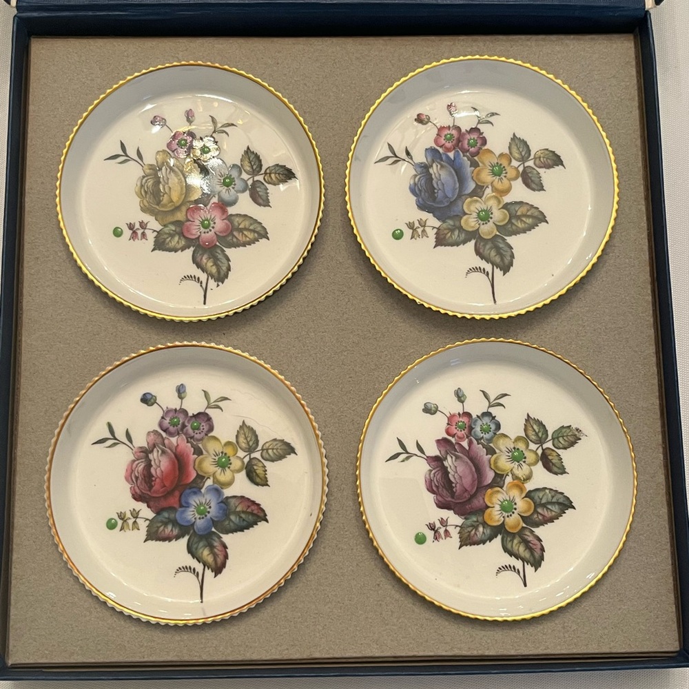 Set Of 4 Royal Worcester Coasters Floral Bone China, Hand Painted, Gold Trim NIB